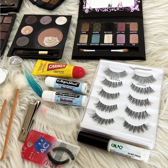 Makeup bundle - Picture 10 of 13